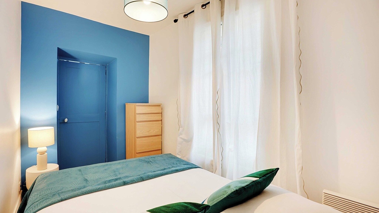 Photo of Bedroom in Notre-Dame-des-Champs
