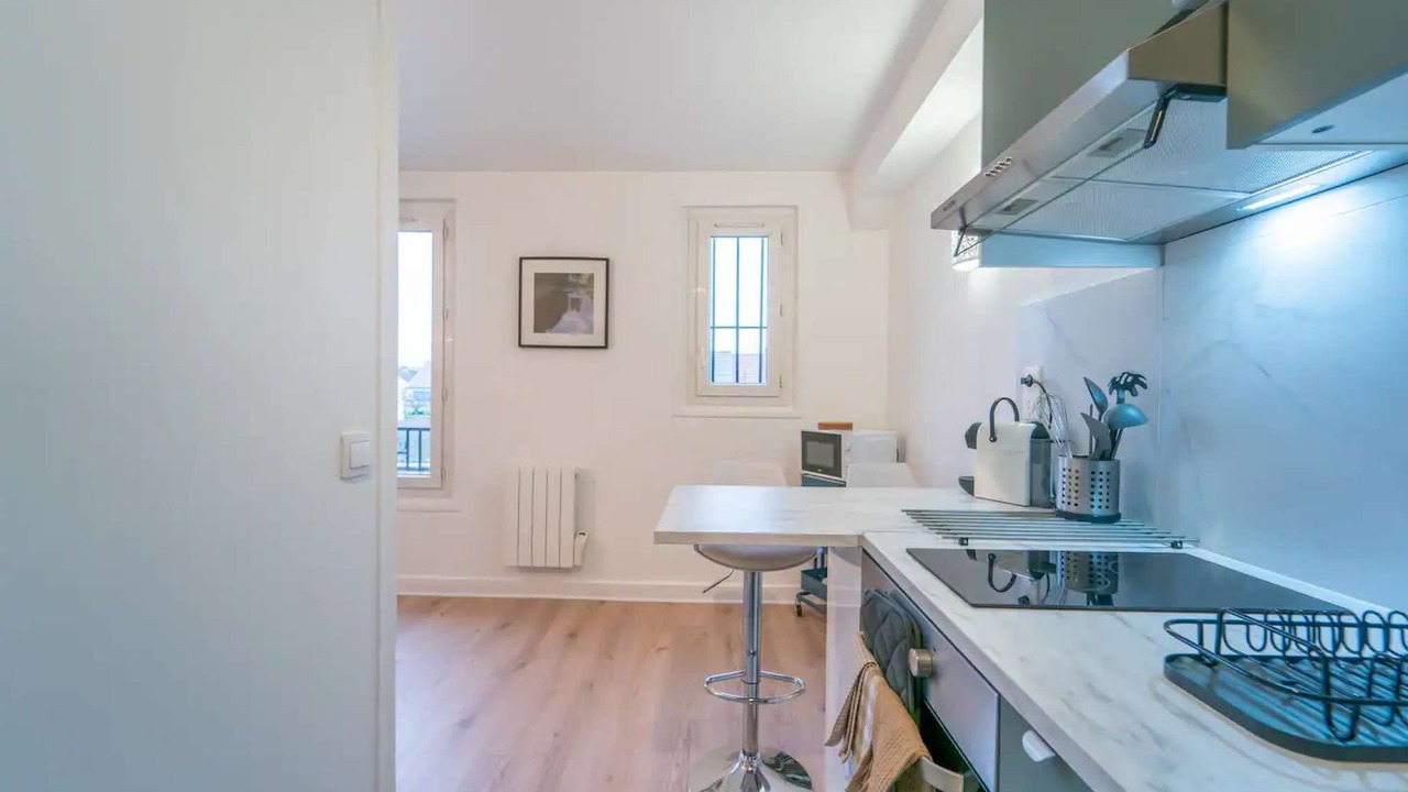 Photo of Kitchen in Port-Aviation