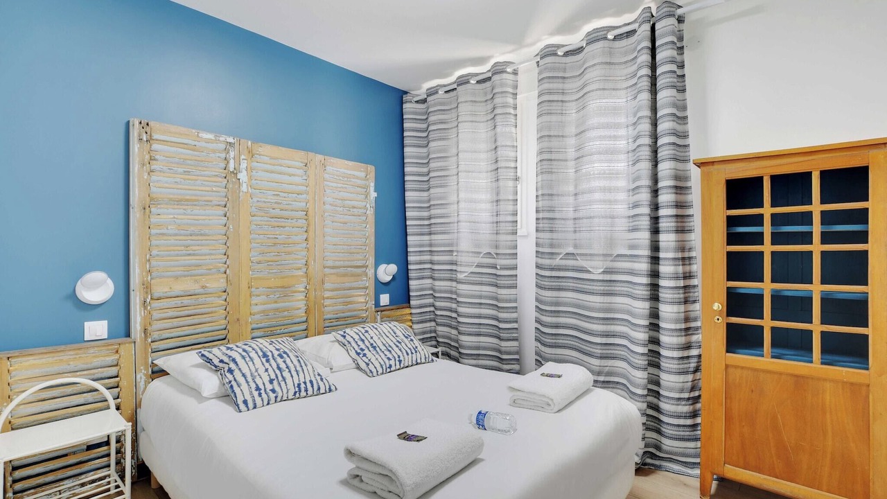 Photo of Bedroom in Orly