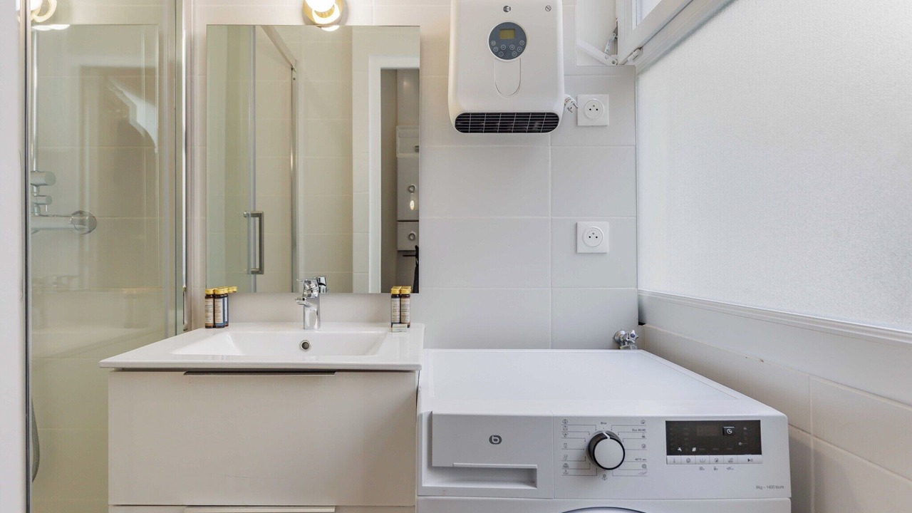 Photo of Bathroom in Quartier de la Porte-Saint-Denis