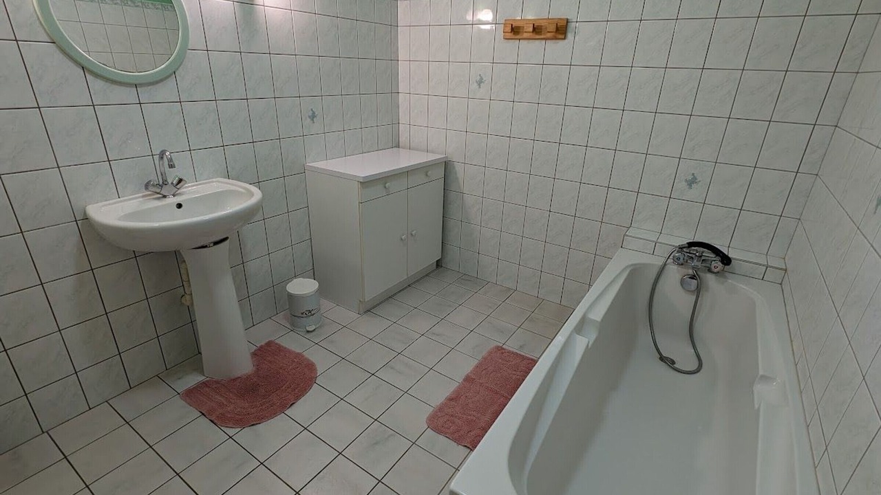 Photo of Bathroom in Esley