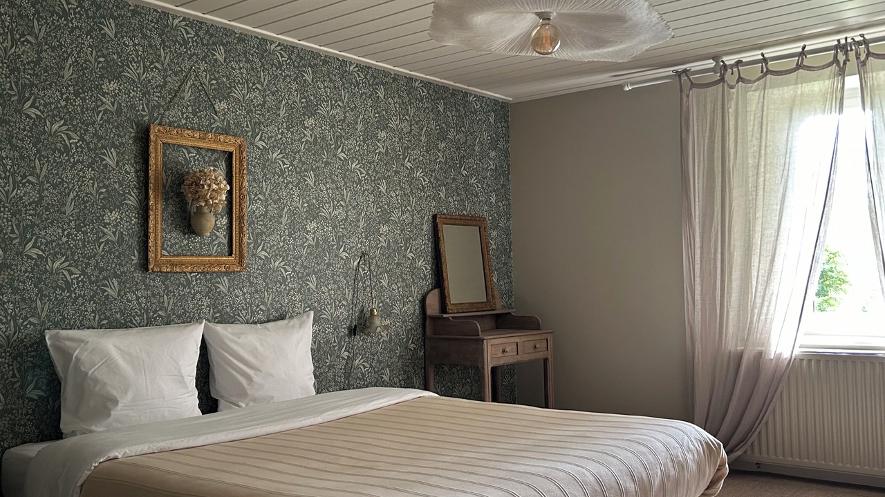 Photo of Bedroom in Guyans-Durnes