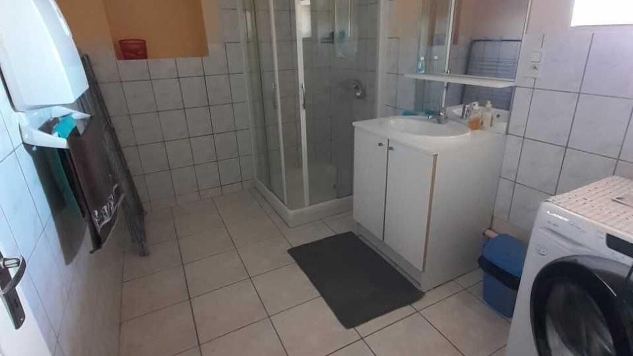 Photo of Bathroom in La Villedieu-en-Fontenette
