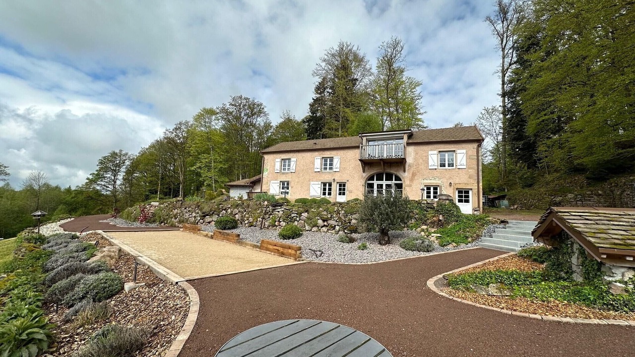 Photo of Outdoor in La Lanterne-et-les-Armonts