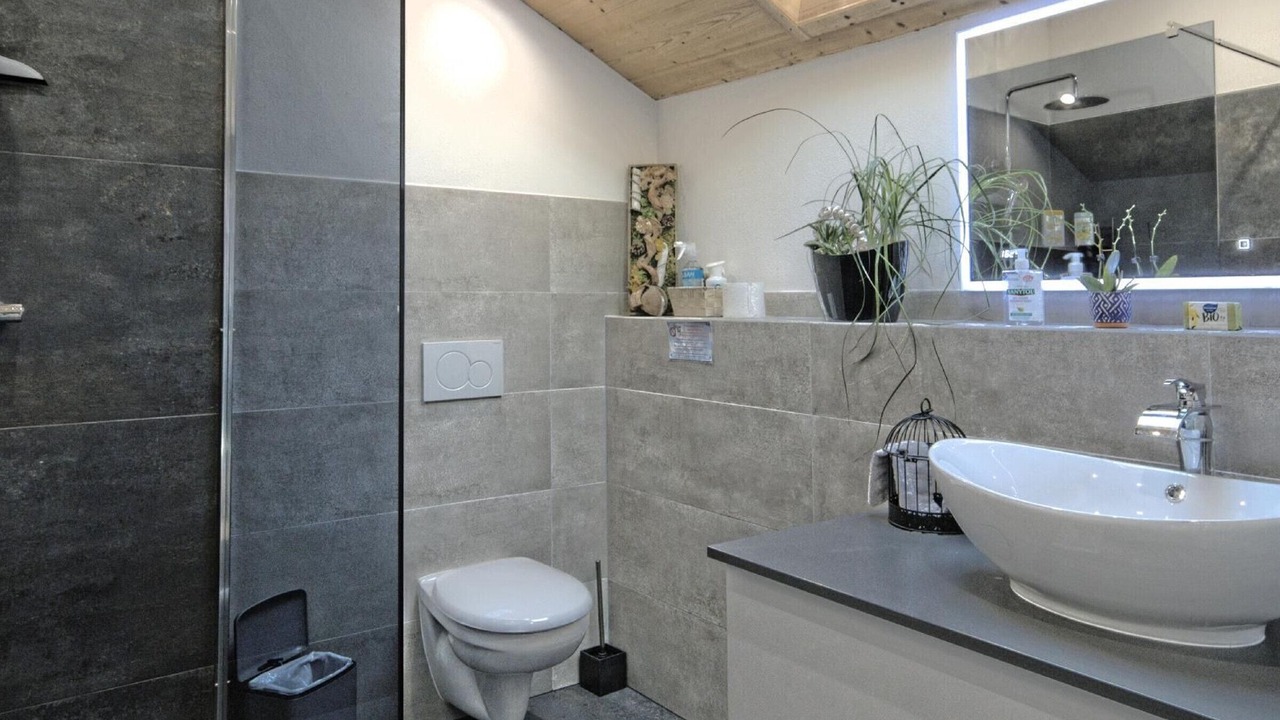 Photo of Bathroom in La Lanterne-et-les-Armonts