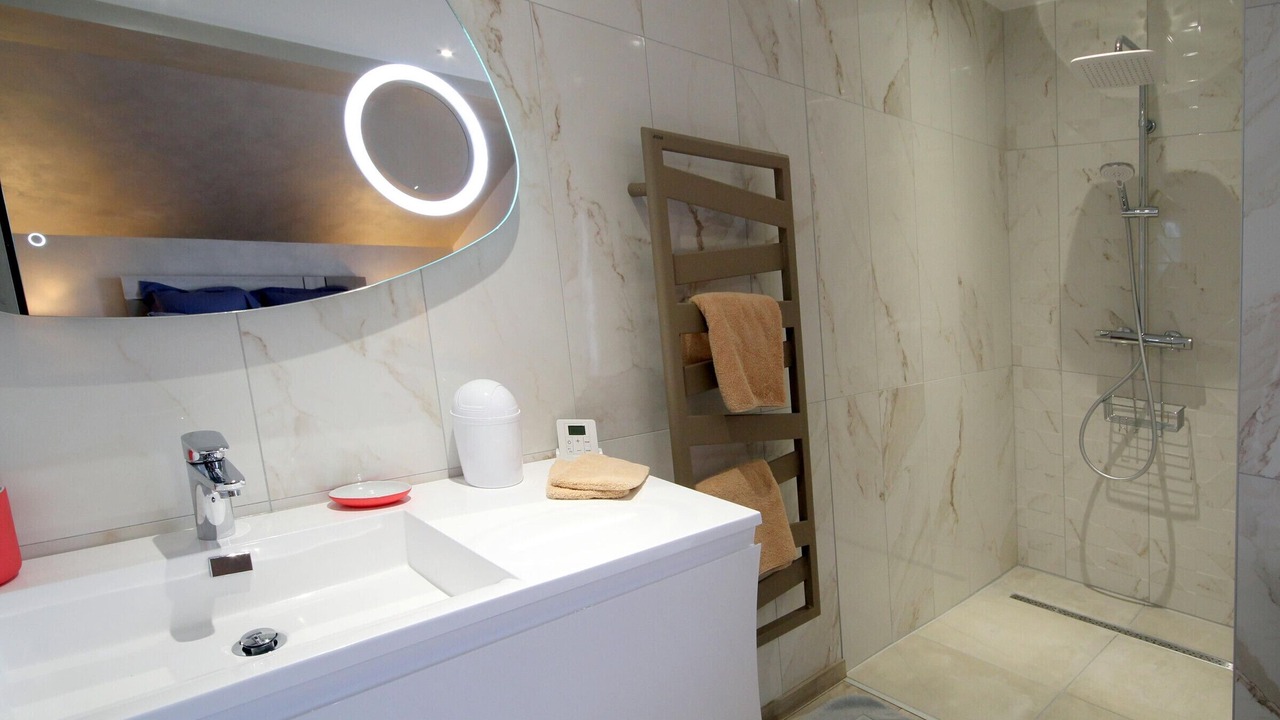 Photo of Bathroom in Ternuay-Melay-et-Saint-Hilaire