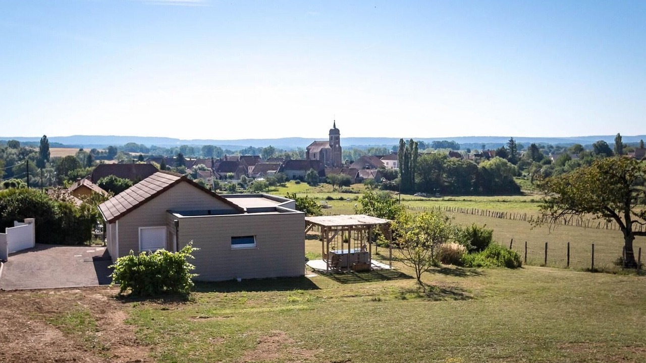 Photo of Outdoor in Vy-le-Ferroux