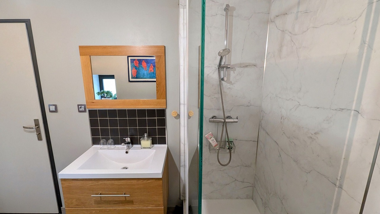 Photo of Bathroom in Esprels