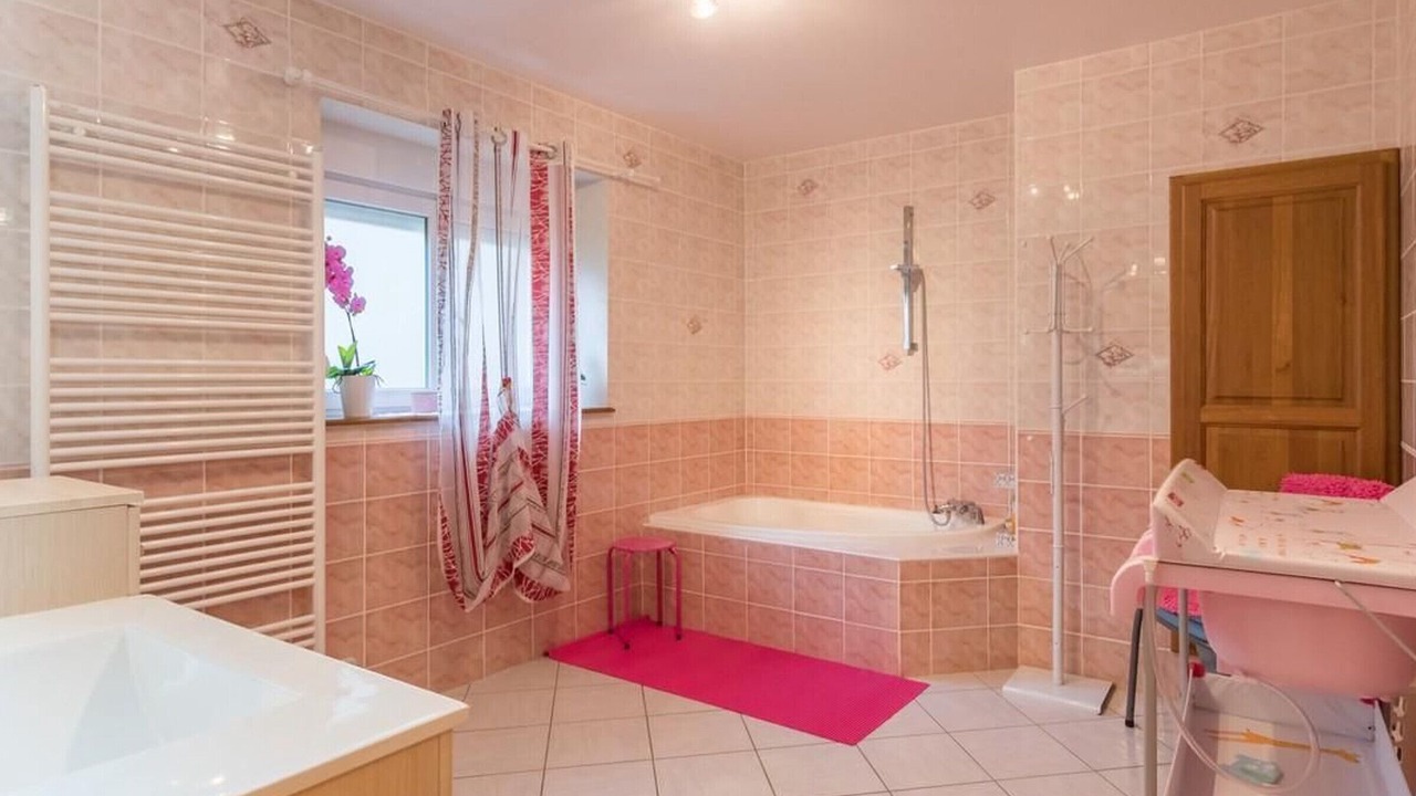 Photo of Bathroom in Briaucourt