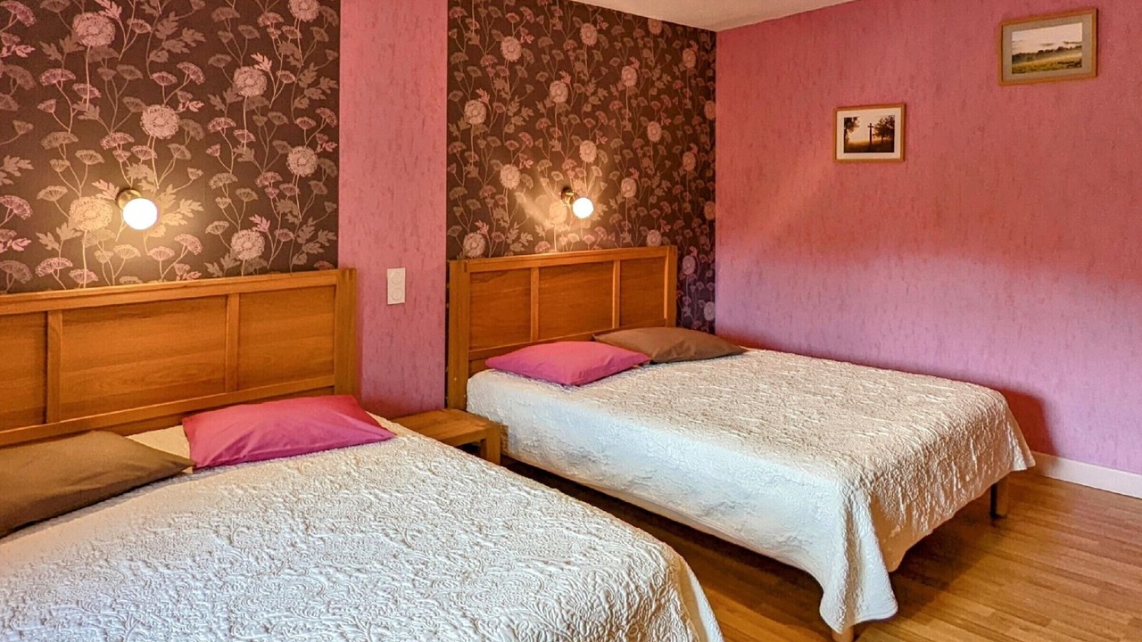 Photo of Bedroom in Saint-Bresson