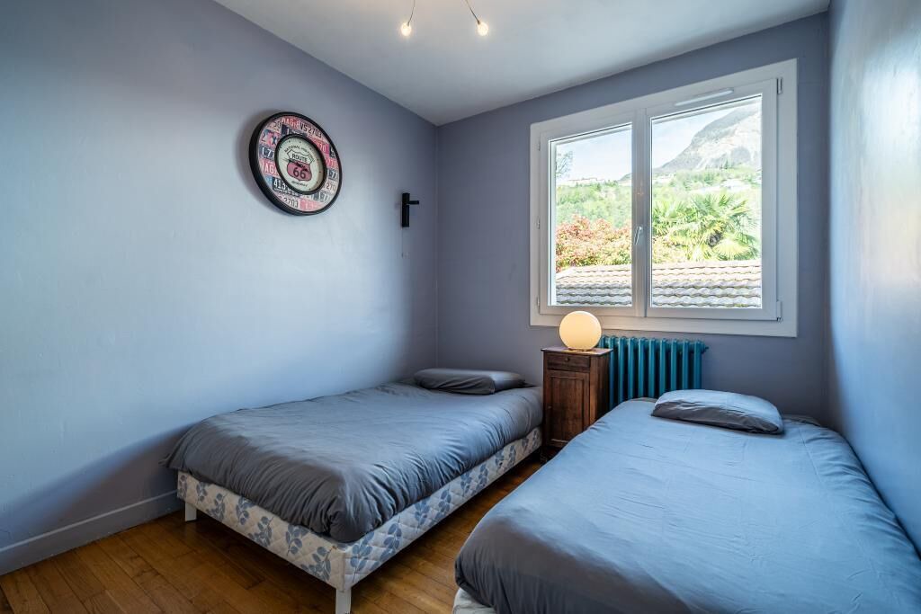 Photo of Bedroom in Meylan