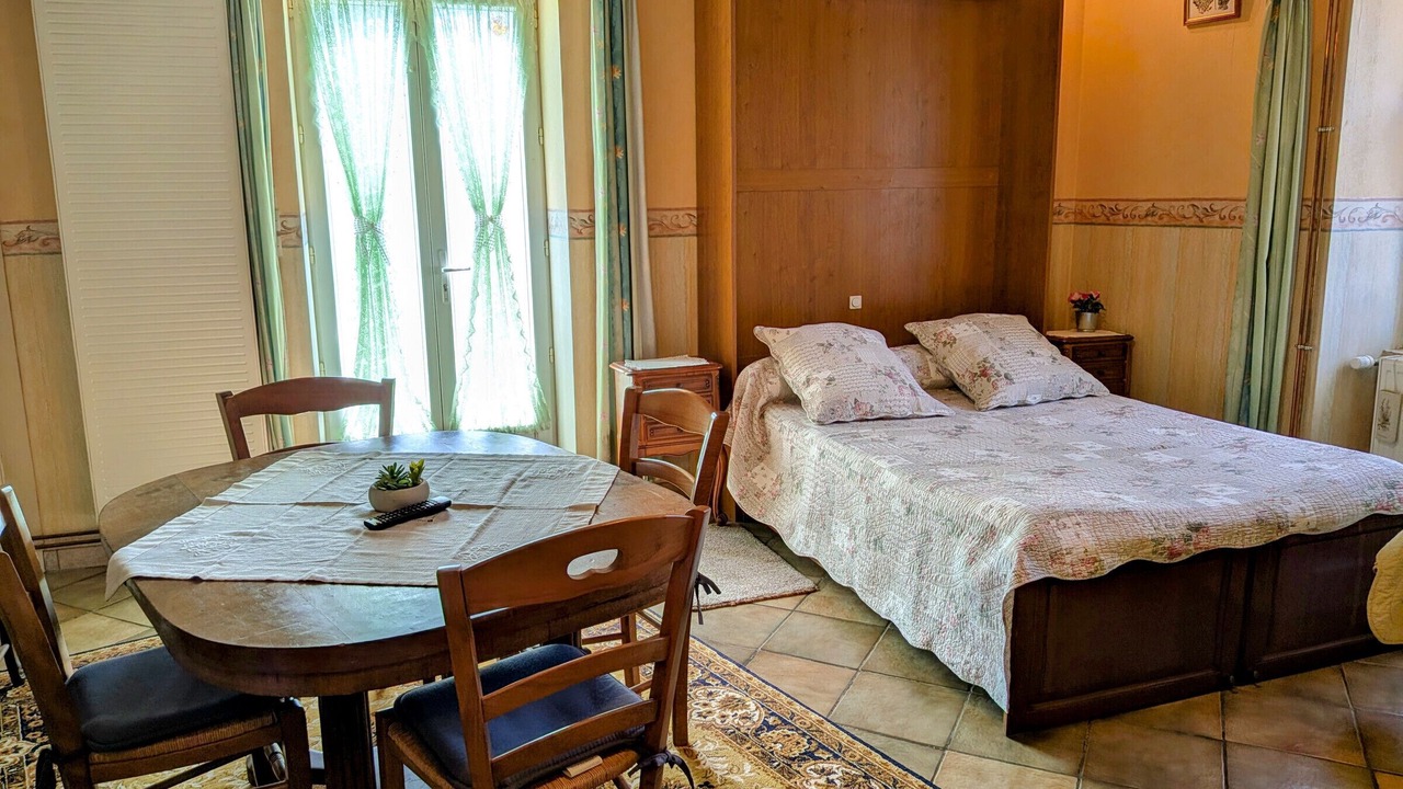 Photo of Bedroom in Choye