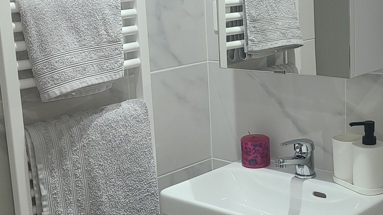 Photo of Bathroom in Athis-Mons