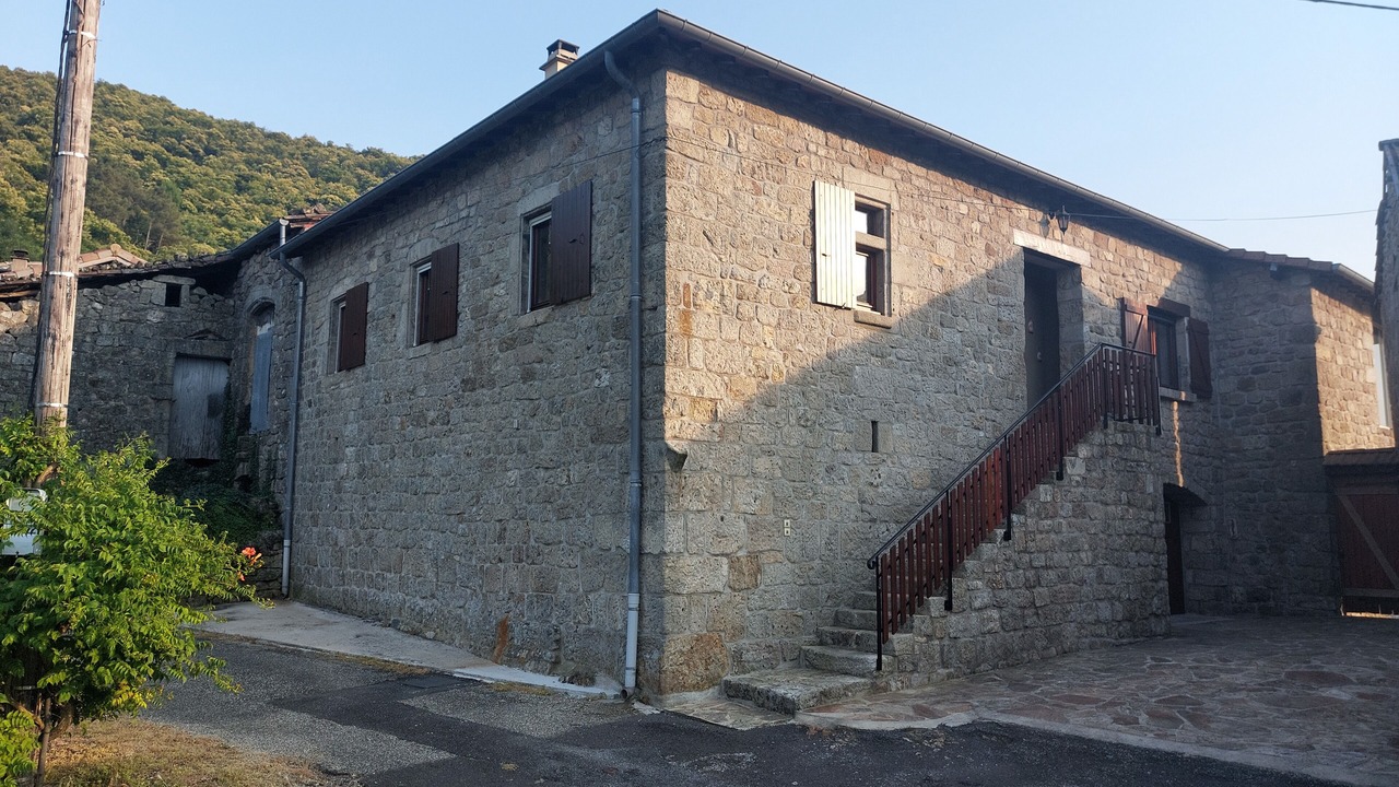Photo of Outdoor in Saint-Pierre-de-Colombier