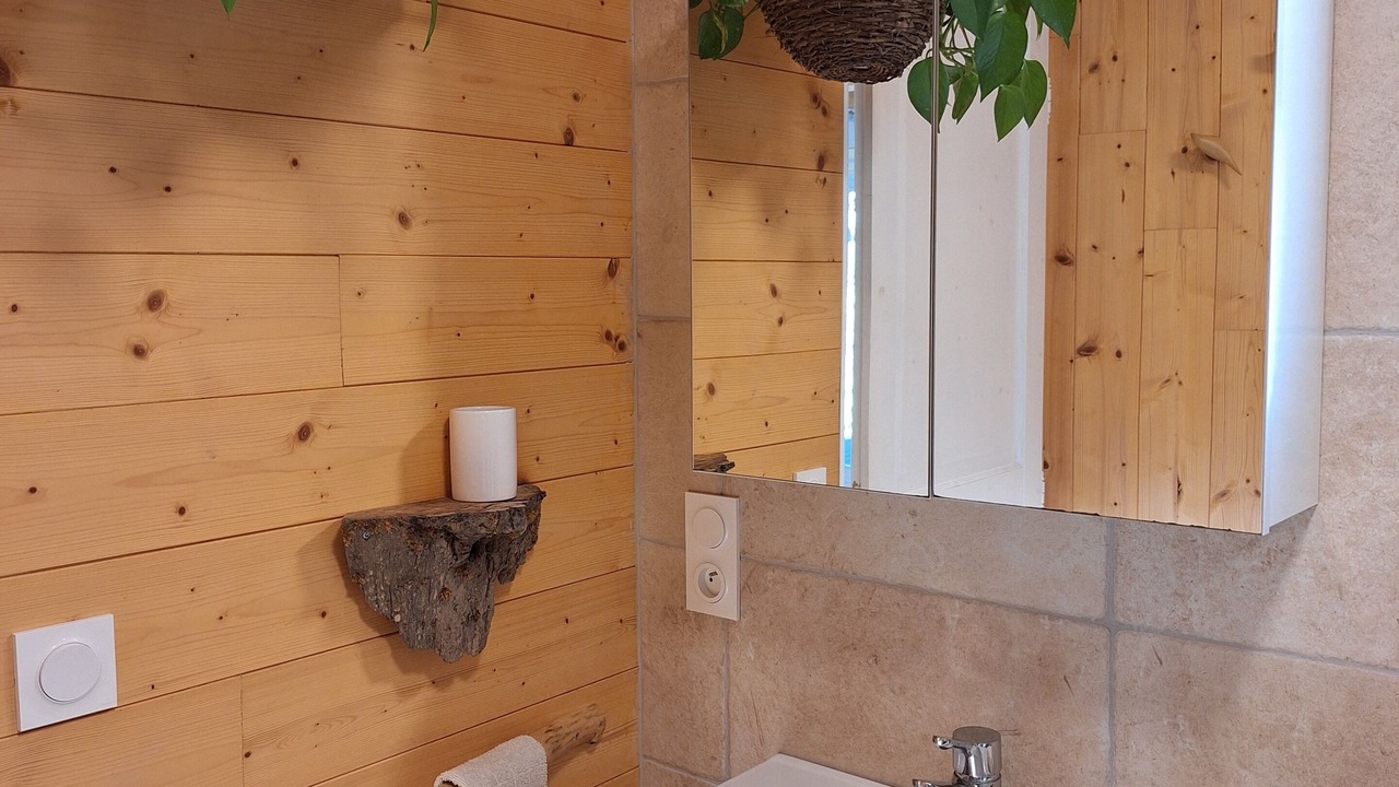 Photo of Bathroom in Chemenot