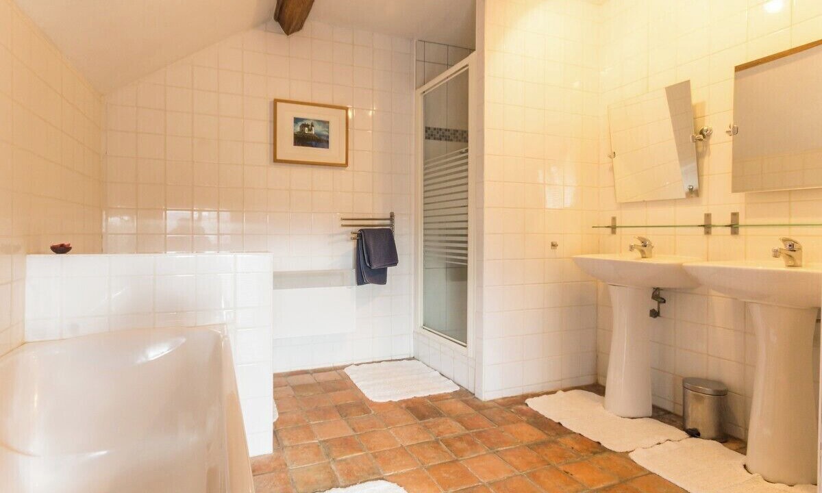 Photo of Bathroom in Ouroux-en-Morvan