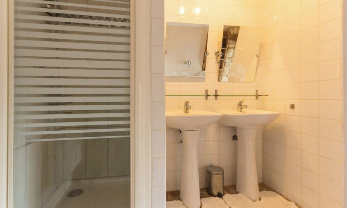 Photo of Bathroom in Ouroux-en-Morvan