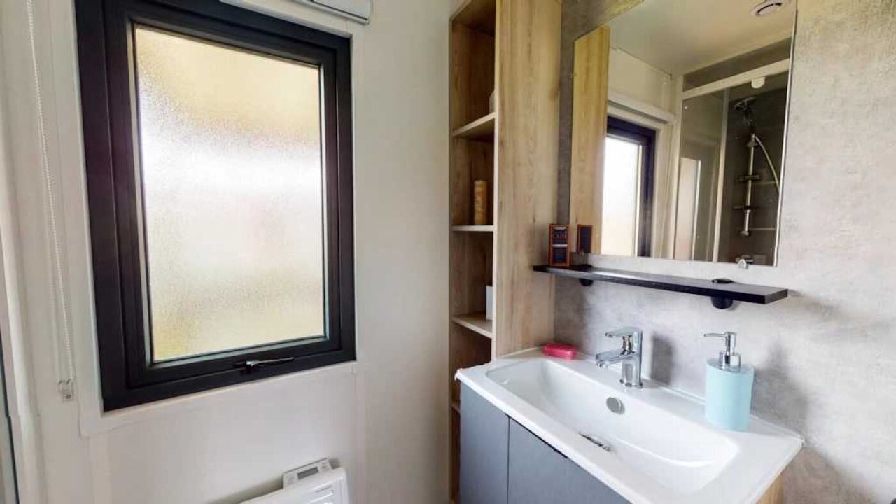 Photo of Bathroom in Condrieu