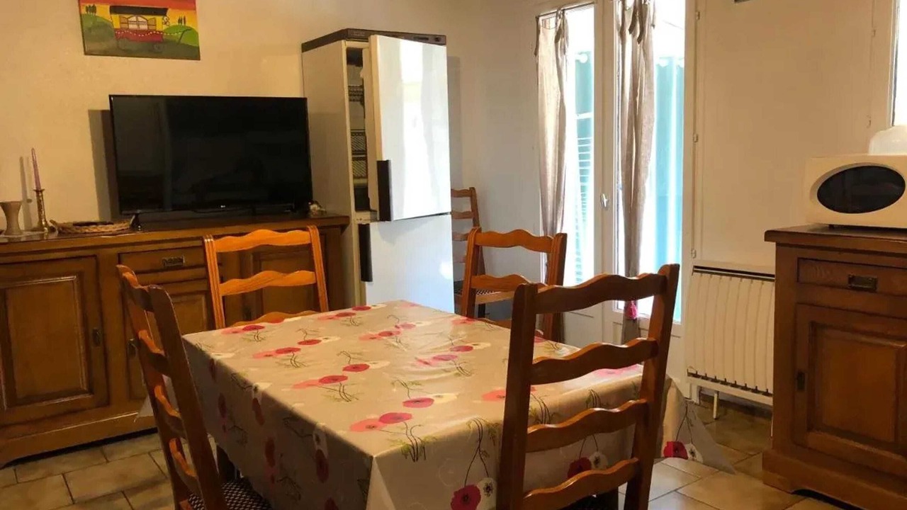 Photo of Livingroom in Saint-Jacques-des-Blats