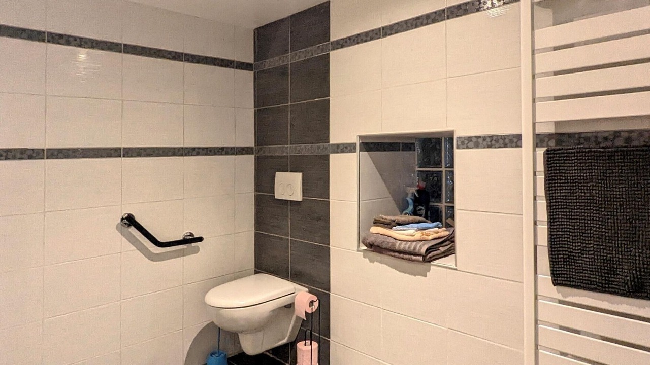 Photo of Bathroom in Anchenoncourt-et-Chazel