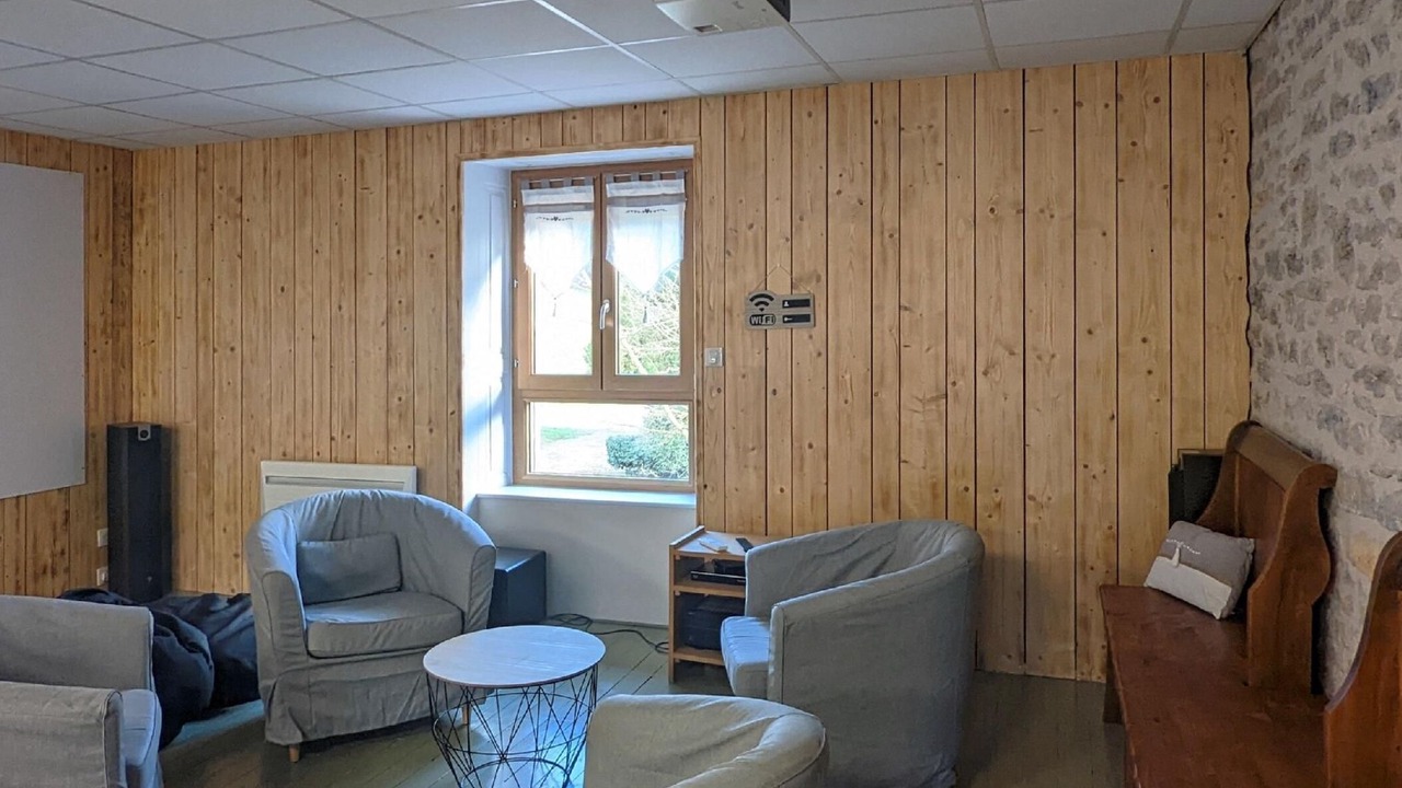 Photo of Livingroom in Beaumotte-Aubertans