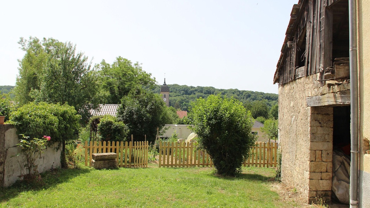 Photo of Outdoor in Gourgeon