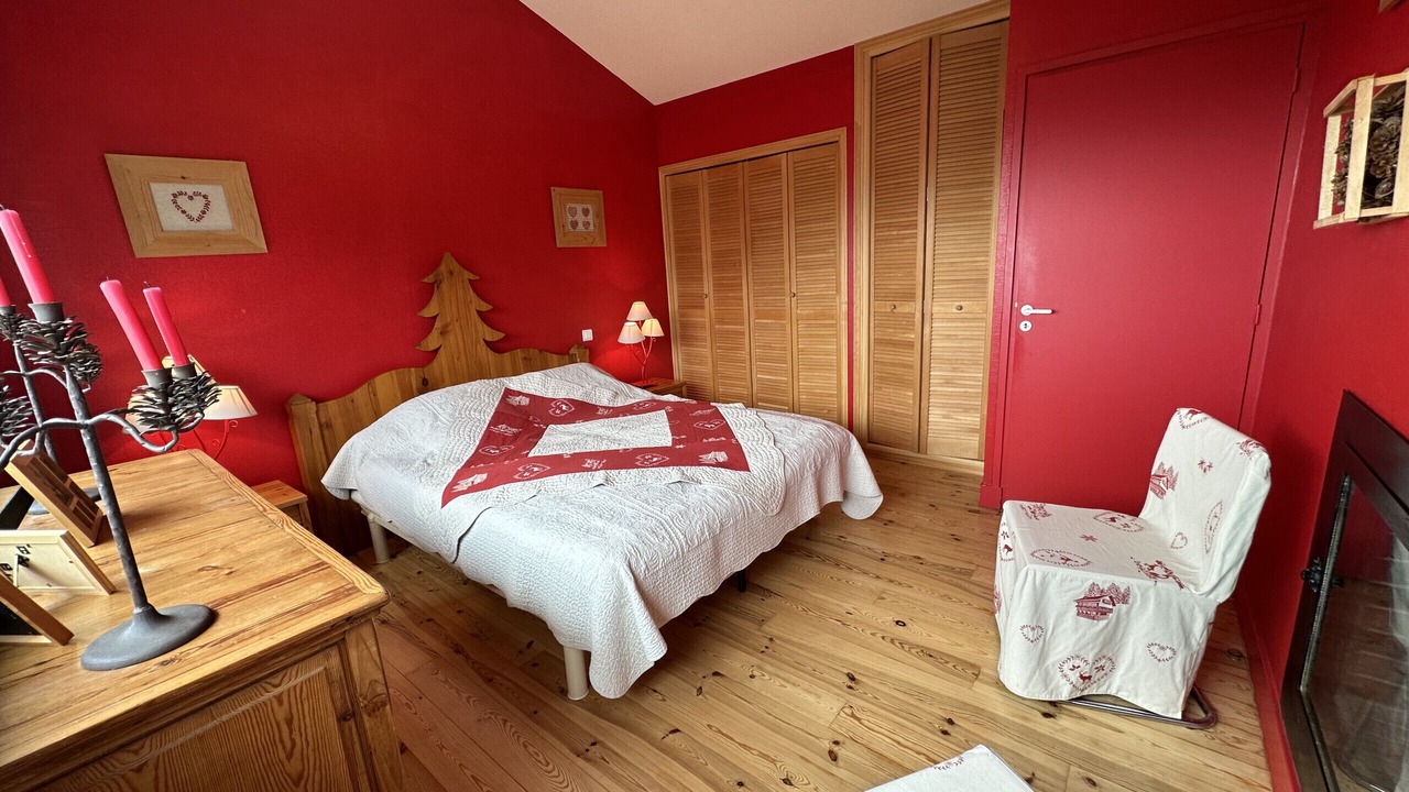 Photo of Bedroom in Saint-Jacques-des-Blats