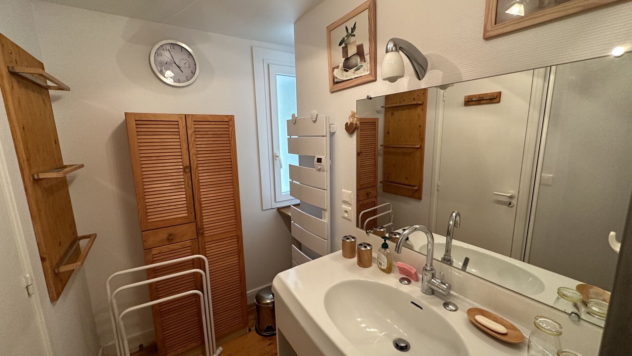 Photo of Bathroom in Saint-Jacques-des-Blats