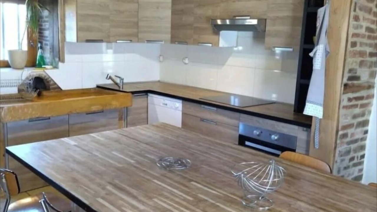 Photo of Kitchen in Saint-Didier-d'Aussiat