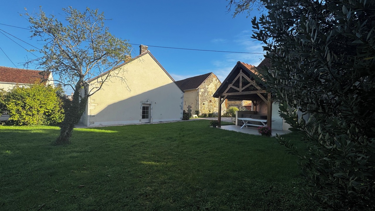 Photo of Outdoor in Le Deffand