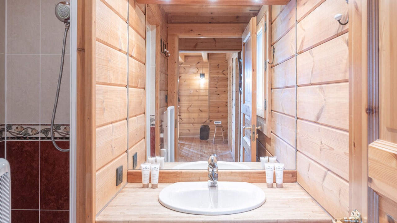 Photo of Bathroom in Bergers