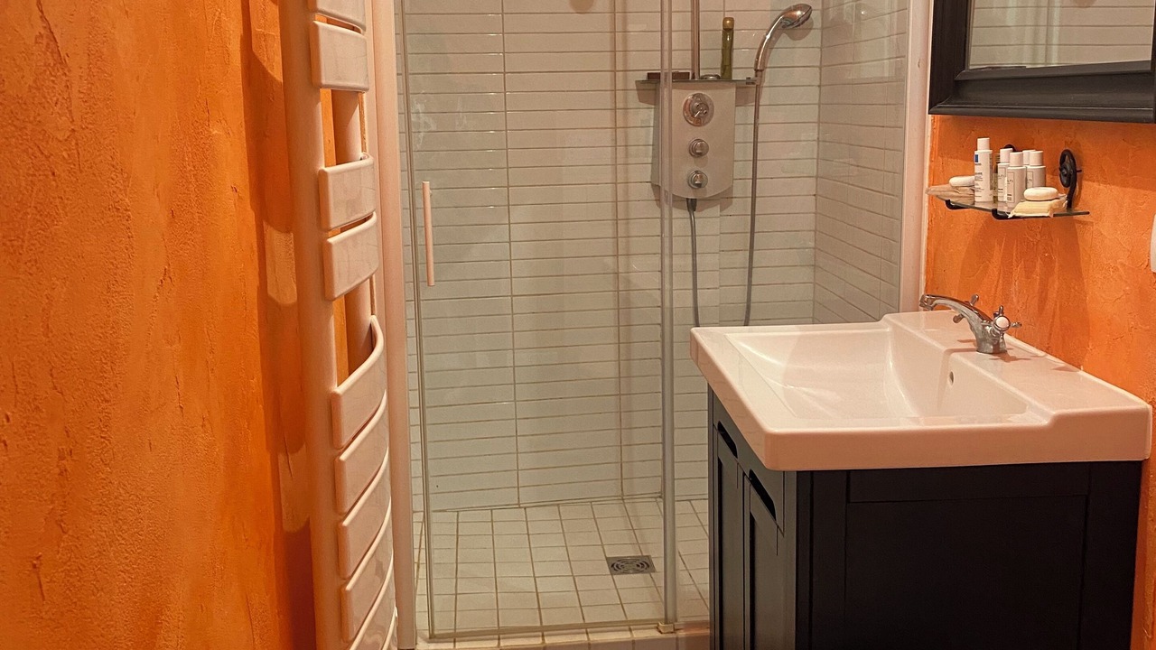 Photo of Bathroom in Vif