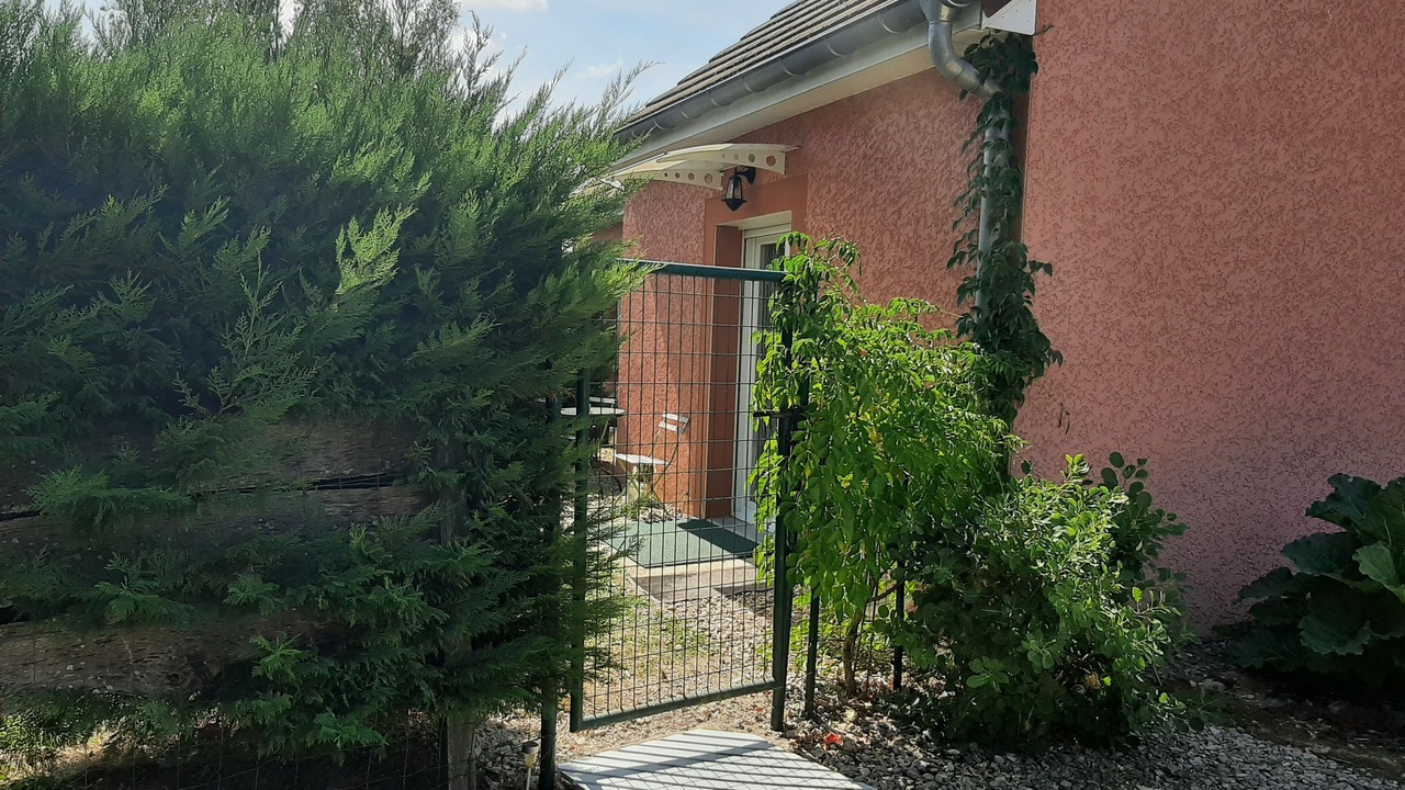 Photo of Outdoor in Sagy