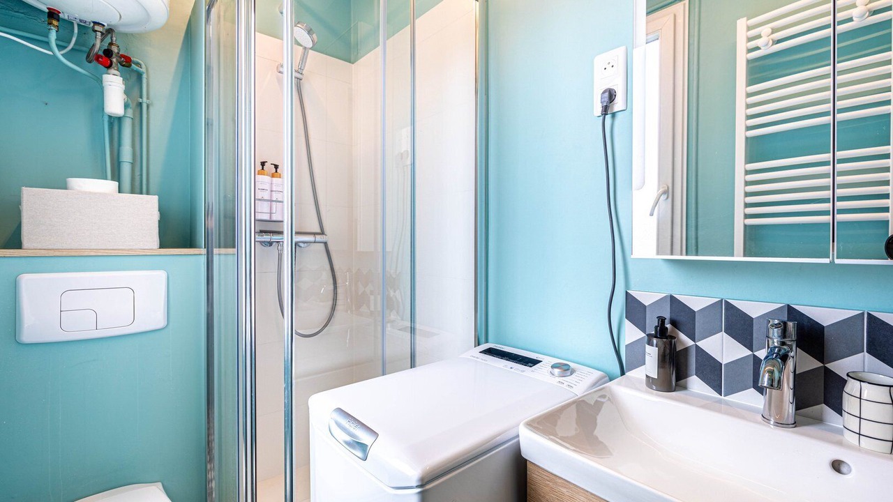 Photo of Bathroom in Quartier de la Salpetriere