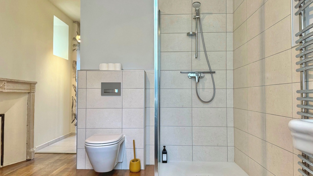 Photo of Bathroom in Cuisery