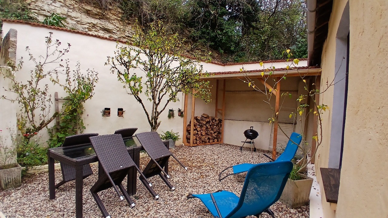 Photo of Patio Balcony in Sery