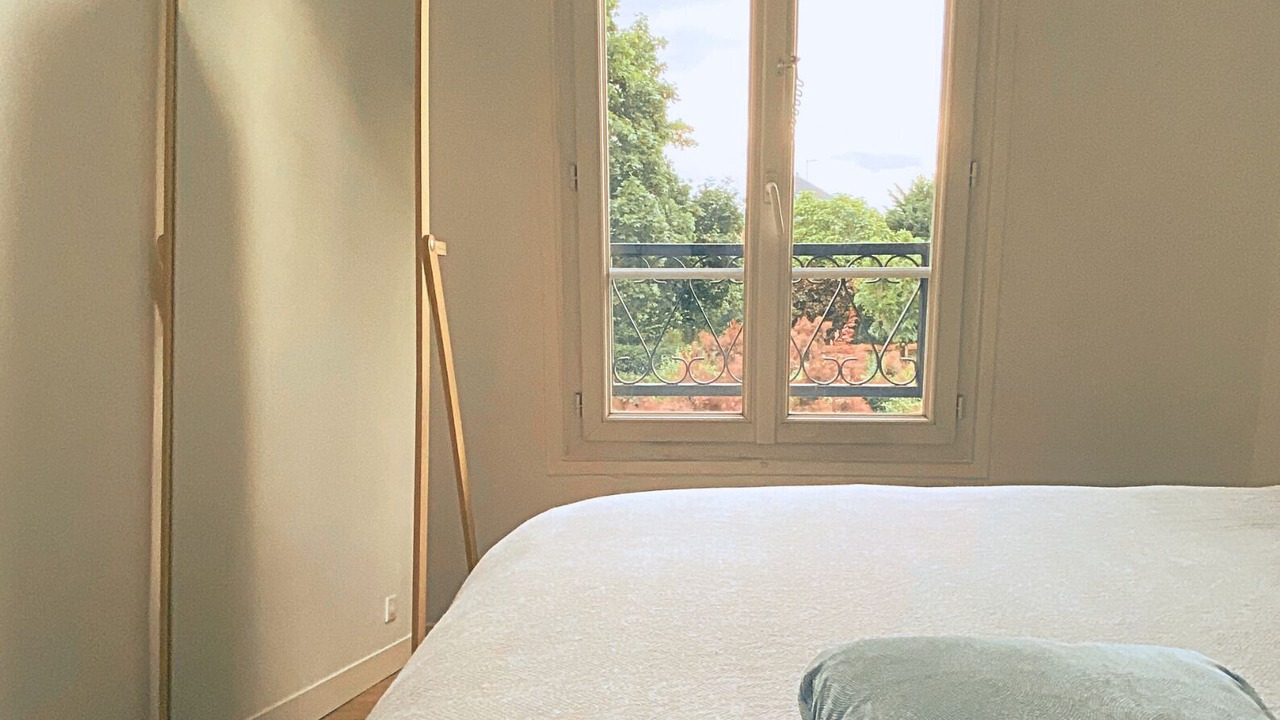 Photo of Bedroom in Romainville