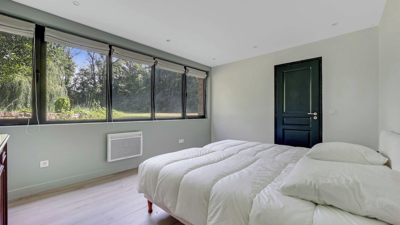 Photo of Bedroom in Le Val-Saint-Germain