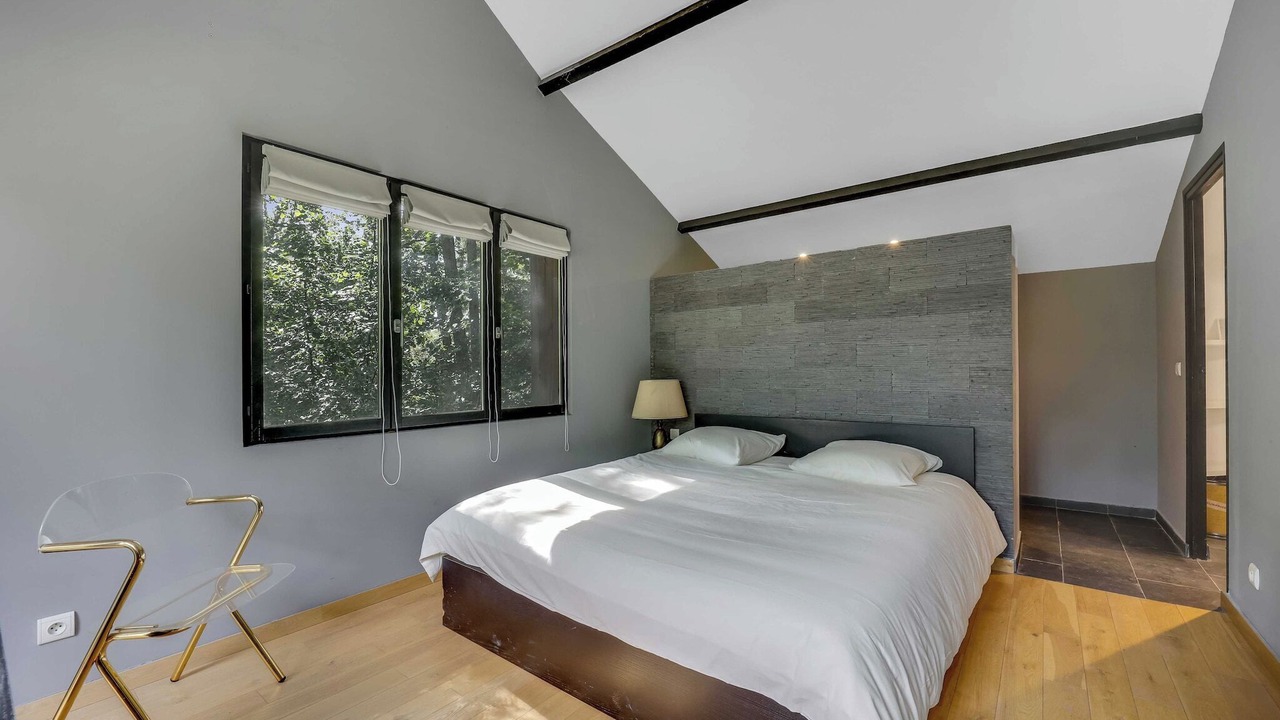 Photo of Bedroom in Le Val-Saint-Germain