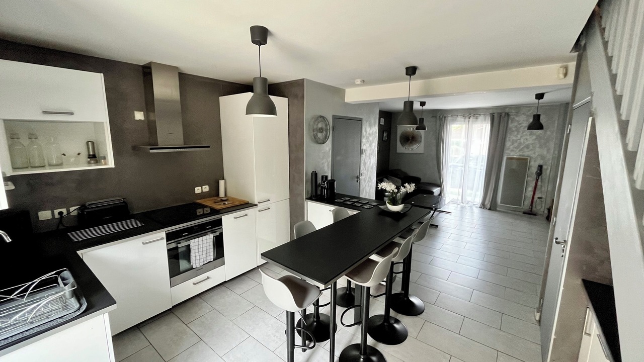 Photo of Kitchen in Saint-Michel-sur-Orge