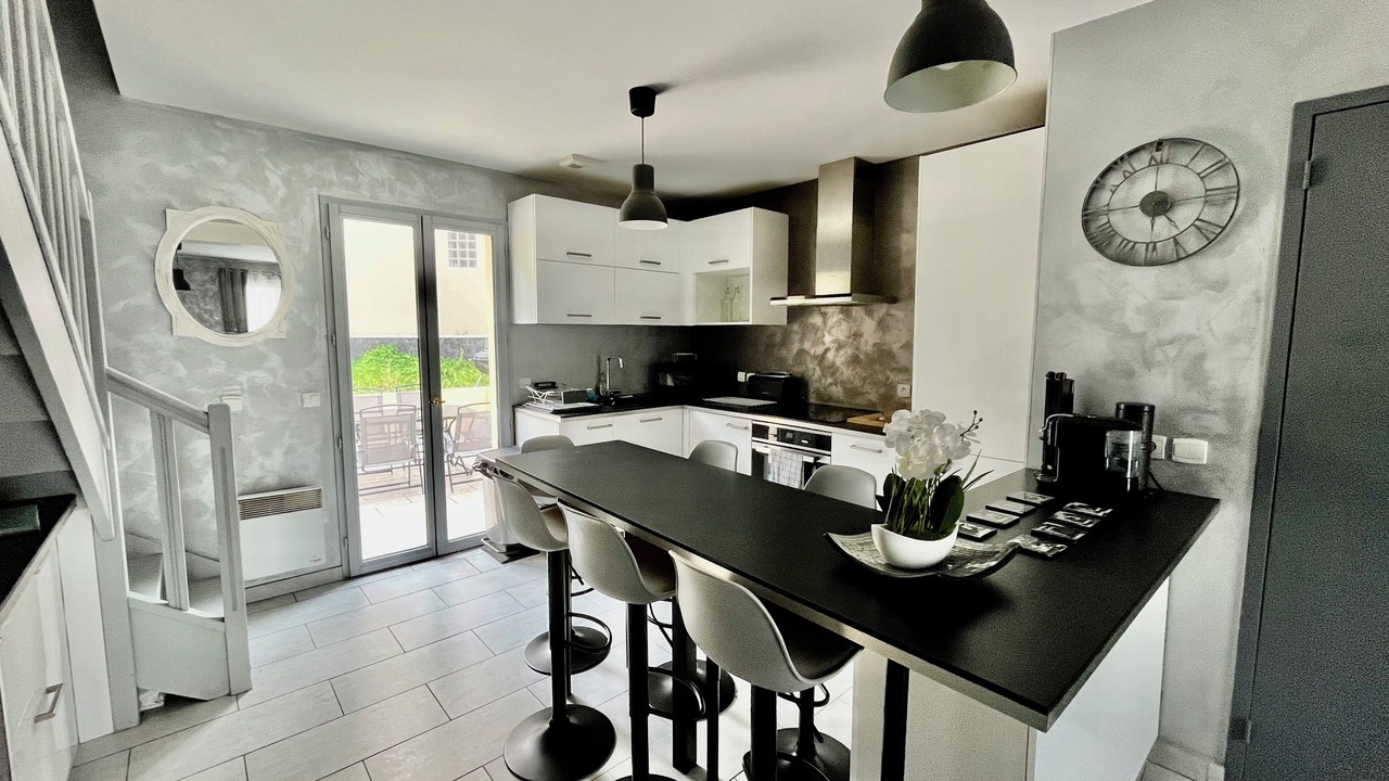 Photo of Kitchen in Saint-Michel-sur-Orge