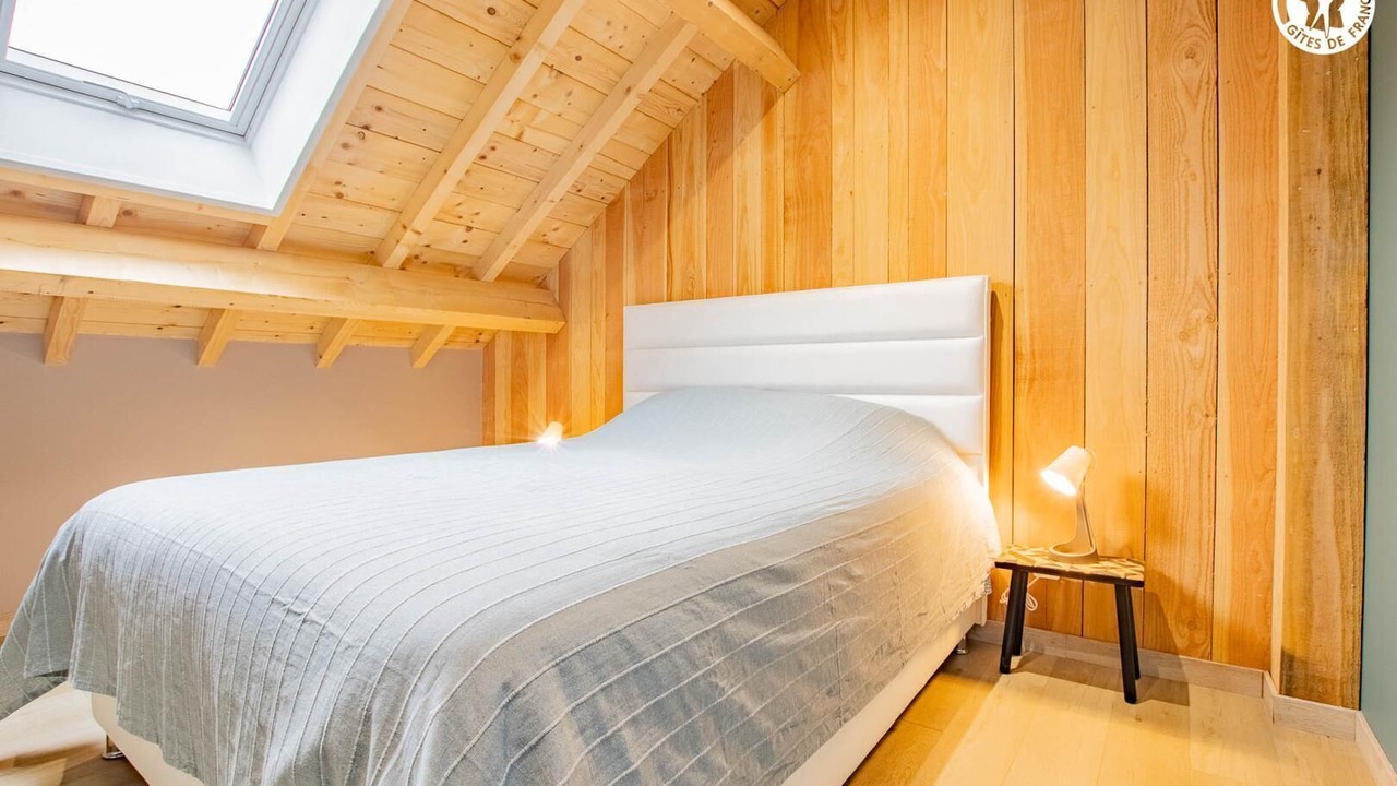 Photo of Bedroom in Saint-Loup-de-Varennes