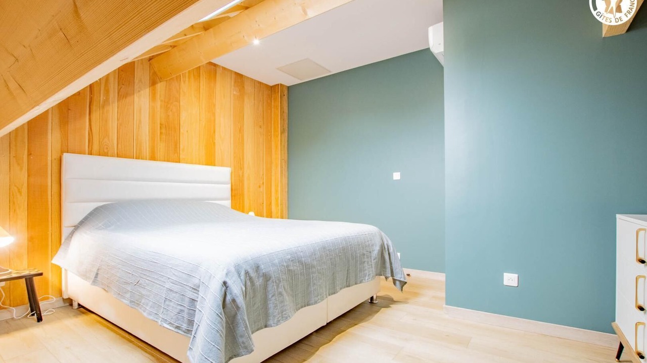 Photo of Bedroom in Saint-Loup-de-Varennes