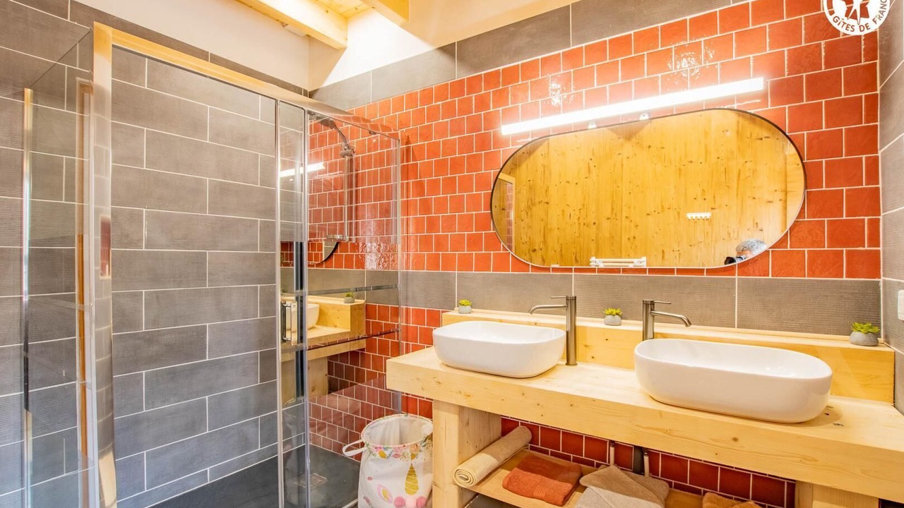 Photo of Bathroom in Saint-Loup-de-Varennes