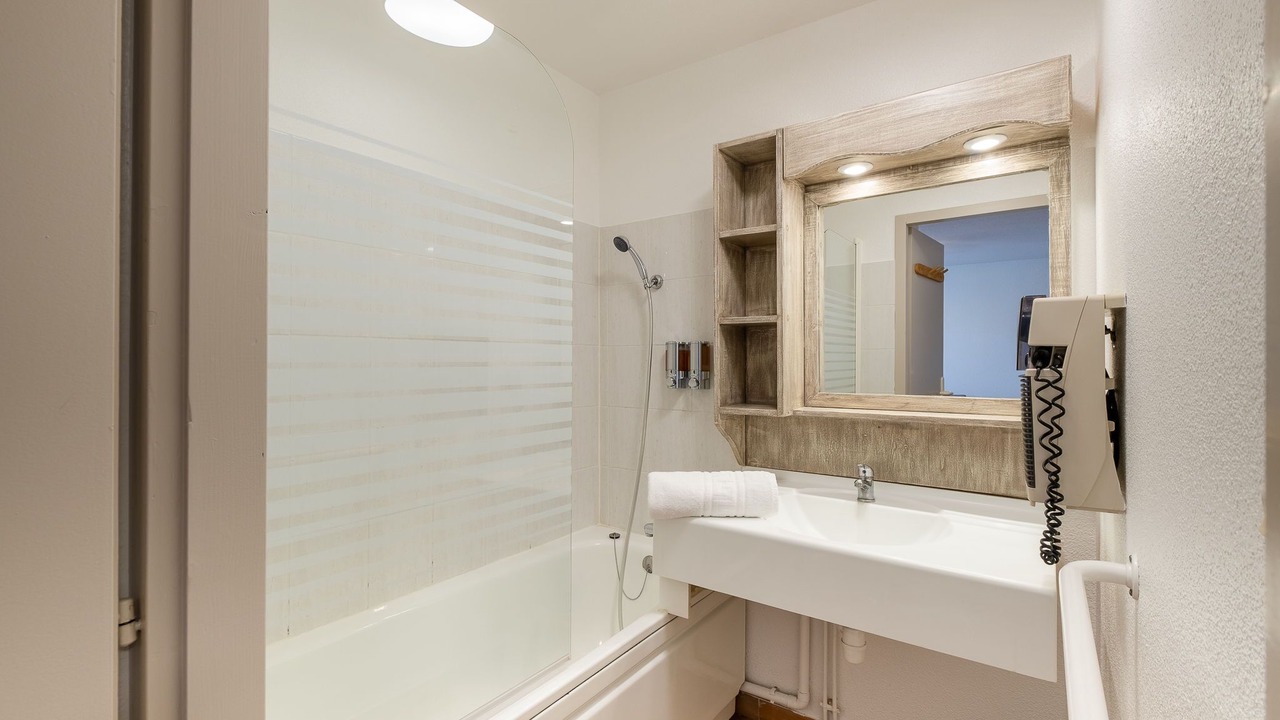 Photo of Bathroom in Lons-le-Saunier
