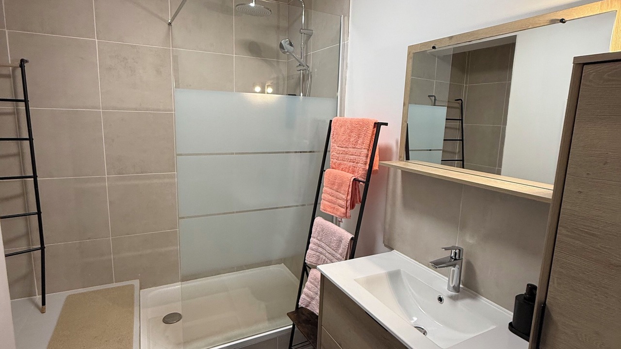 Photo of Bathroom in Plesnois