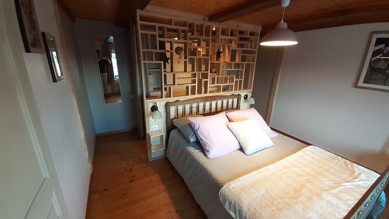 Photo of Bedroom in Verrieres-de-Joux