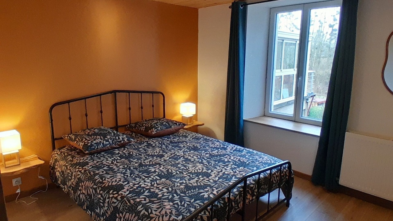 Photo of Bedroom in Monthureux-sur-Saone