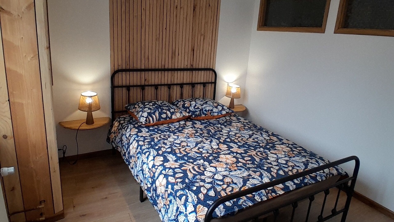 Photo of Bedroom in Monthureux-sur-Saone