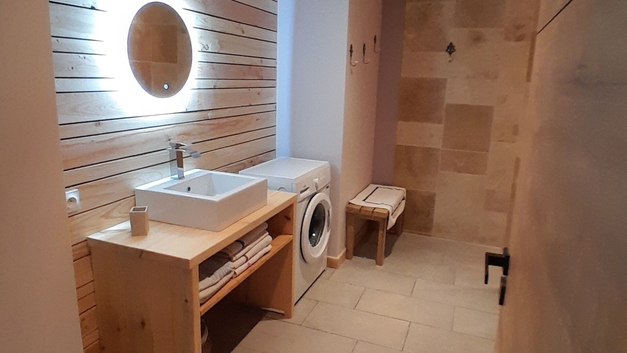 Photo of Bathroom in Monthureux-sur-Saone